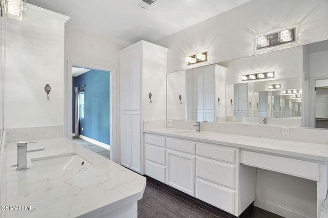 12407 Trackside Drive, Bakersfield, CA 93312