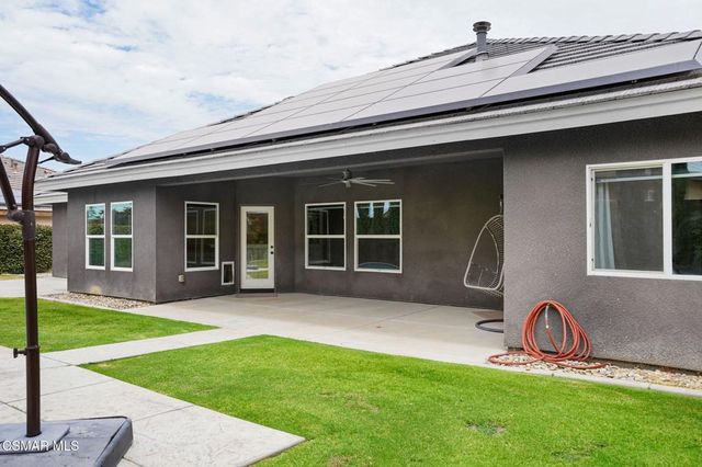 12407 Trackside Drive, Bakersfield, CA 93312