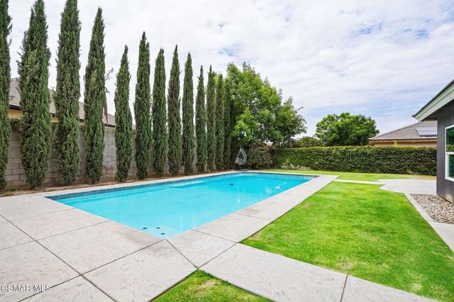12407 Trackside Drive, Bakersfield, CA 93312