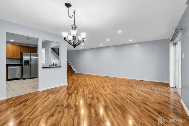 18 BRIDGEPOINTE Drive, South Amboy, NJ 08879