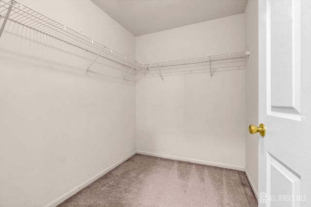 18 BRIDGEPOINTE Drive, South Amboy, NJ 08879