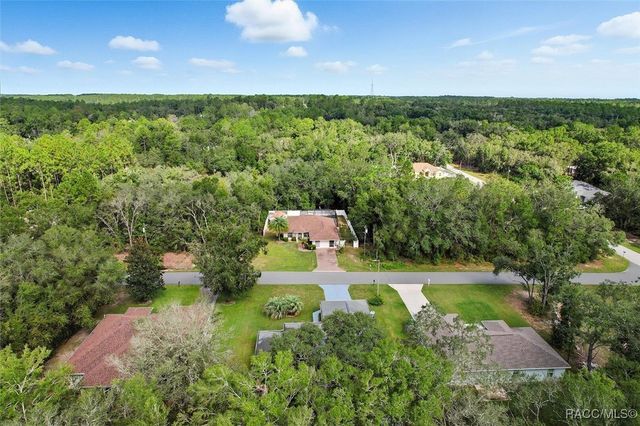 435 W Union Place, Citrus Springs, FL 34434