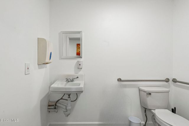 402 Broadway, Albany, NY 12207