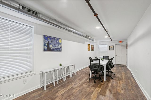402 Broadway, Albany, NY 12207