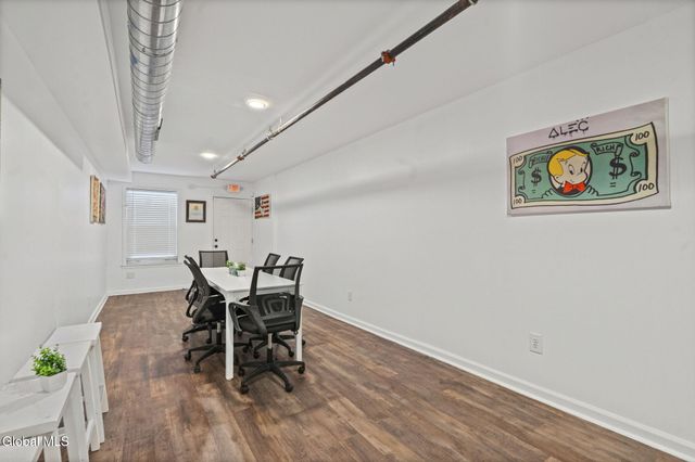 402 Broadway, Albany, NY 12207