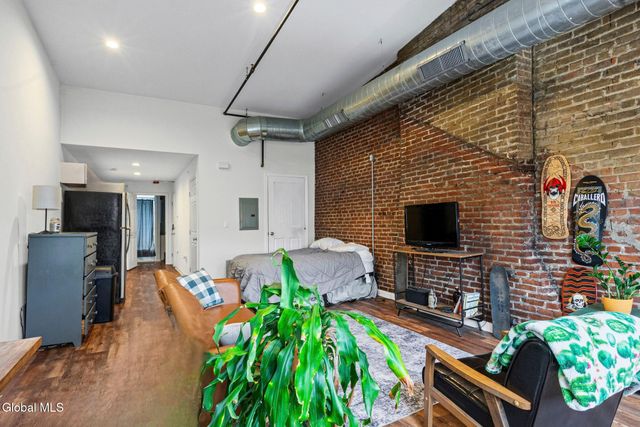 402 Broadway, Albany, NY 12207