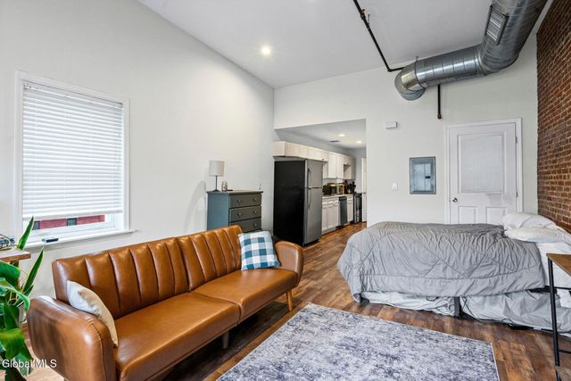 402 Broadway, Albany, NY 12207