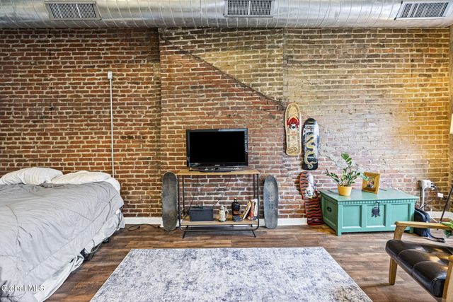 402 Broadway, Albany, NY 12207