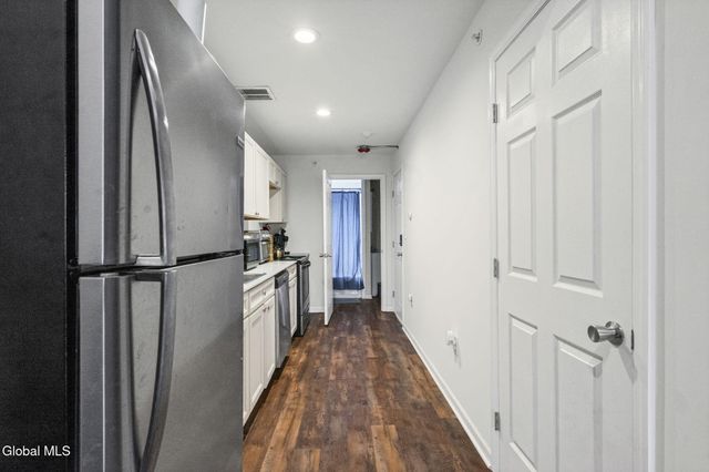 402 Broadway, Albany, NY 12207