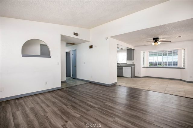 10416 Peach Avenue, California City, CA 93505