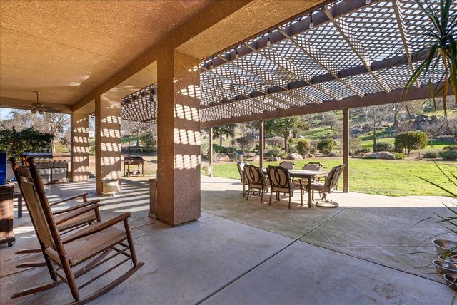 16360 Goat Ranch Road, Springville, CA 93265