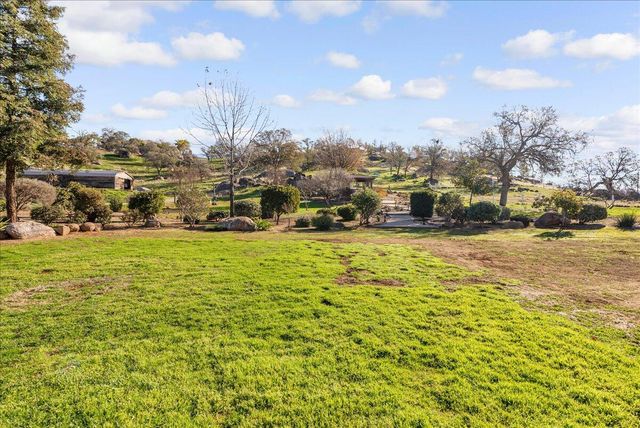 16360 Goat Ranch Road, Springville, CA 93265