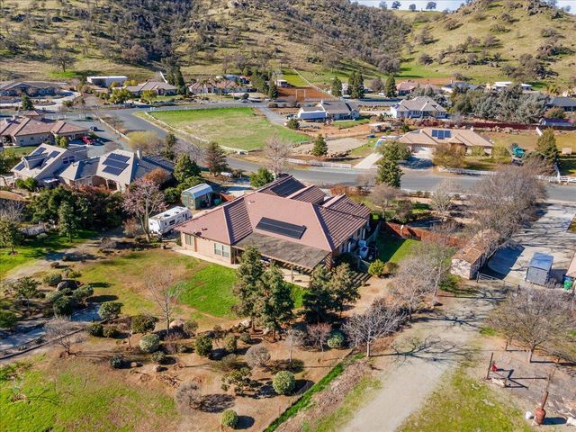 16360 Goat Ranch Road, Springville, CA 93265