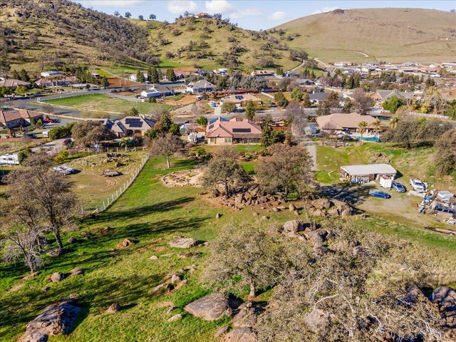 16360 Goat Ranch Road, Springville, CA 93265