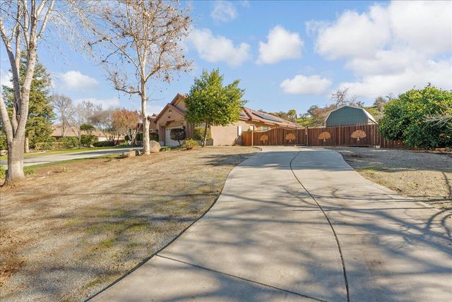 16360 Goat Ranch Road, Springville, CA 93265