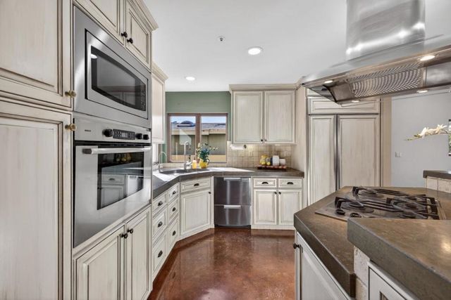 329 Los Altos Drive, Aptos, CA 95003