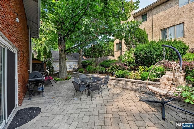 1026 Harvard Place, Fort Lee, NJ 07024