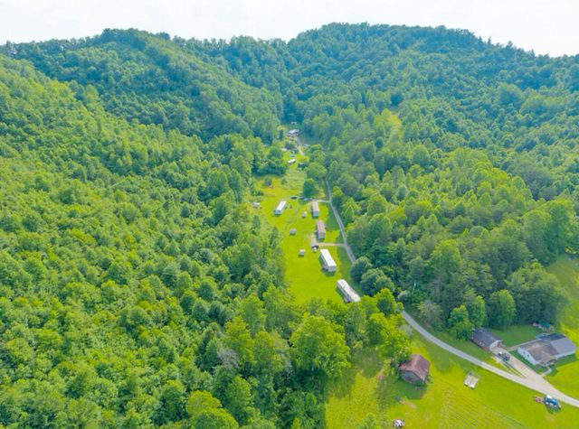 119 Nightingale Lane, Girdler, KY 40943