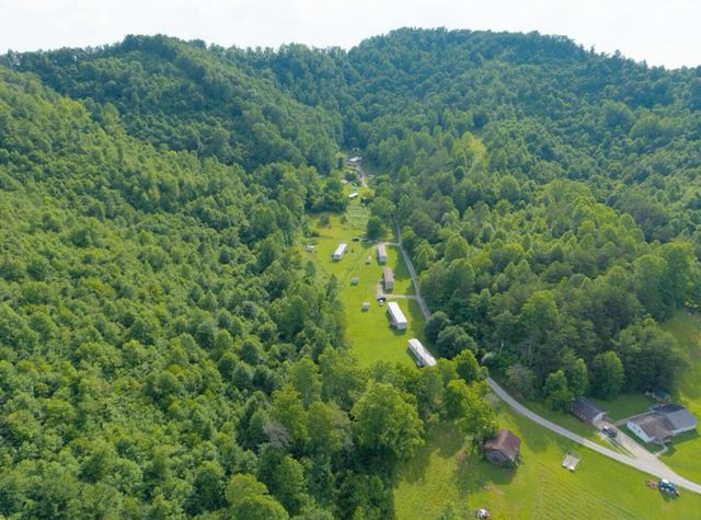 119 Nightingale Lane, Girdler, KY 40943