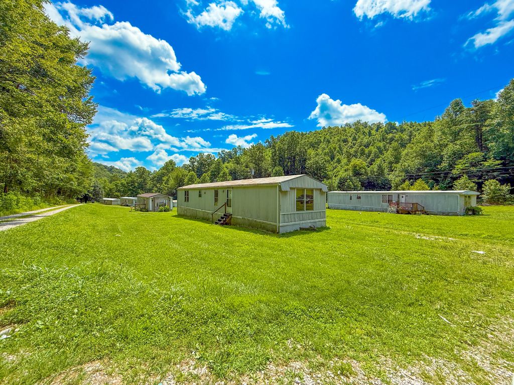 119 Nightingale Lane, Girdler, KY 40943
