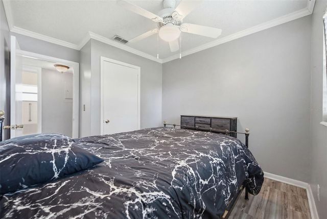 8019 CORNWALL LANE, Tampa, FL 33615
