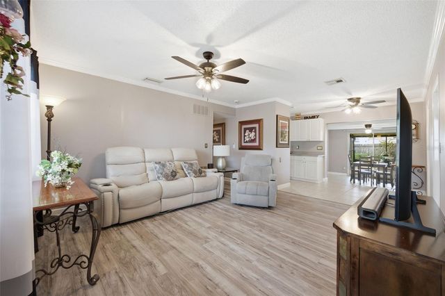 8019 CORNWALL LANE, Tampa, FL 33615