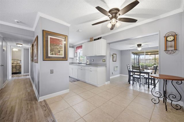 8019 CORNWALL LANE, Tampa, FL 33615
