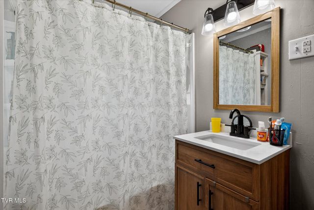 165 Main Street, Mosheim, TN 37818