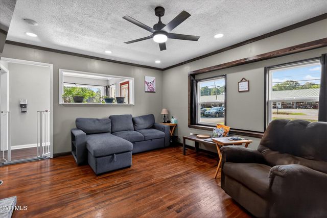 165 Main Street, Mosheim, TN 37818
