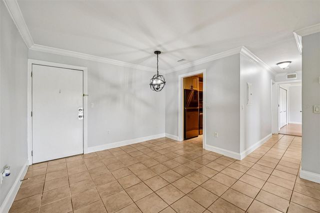 926 LAKE DESTINY ROAD F, Altamonte Springs, FL 32714
