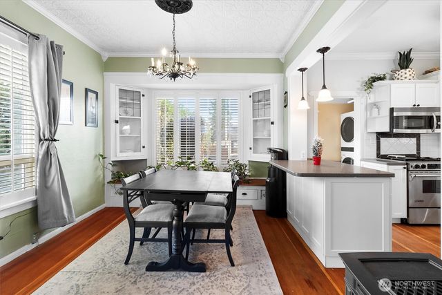 2201 Rockefeller Avenue, Everett, WA 98201