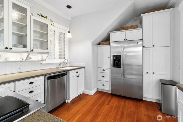 2201 Rockefeller Avenue, Everett, WA 98201