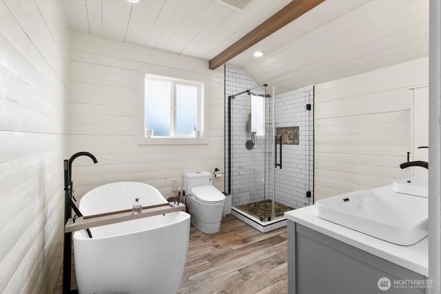 2201 Rockefeller Avenue, Everett, WA 98201