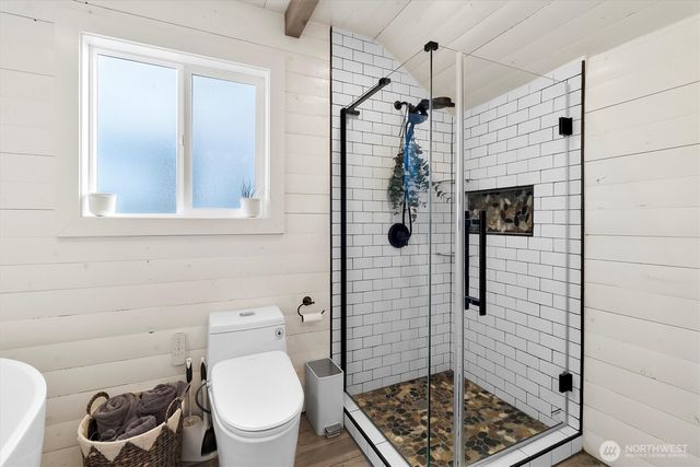 2201 Rockefeller Avenue, Everett, WA 98201