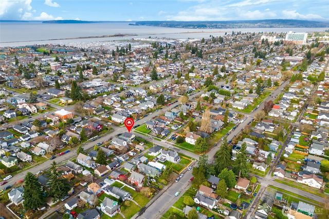 2201 Rockefeller Avenue, Everett, WA 98201