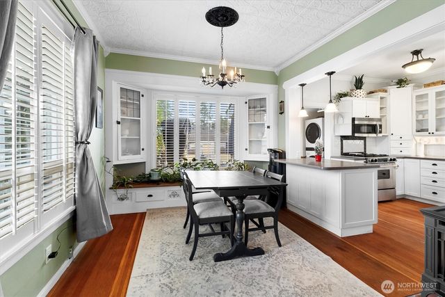 2201 Rockefeller Avenue, Everett, WA 98201