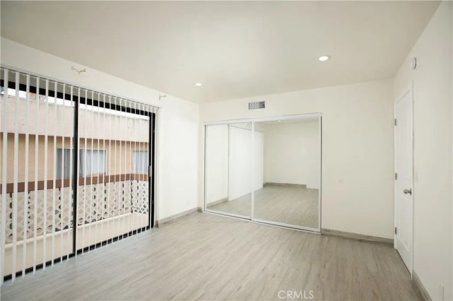 10214 Samoa 25, Tujunga, CA 91042