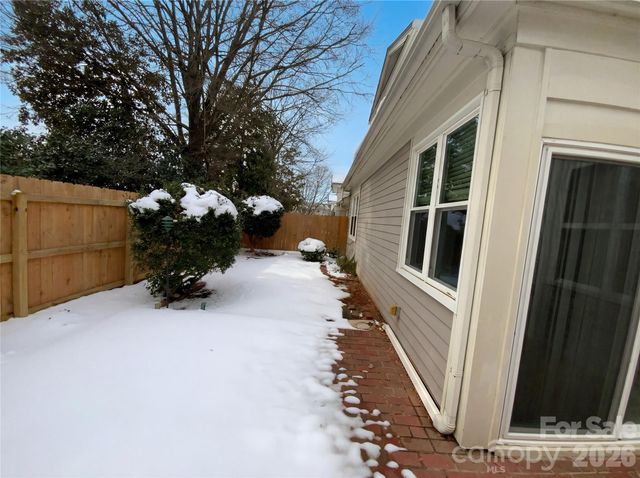 7916 Village Harbor Drive, Cornelius, NC 28031