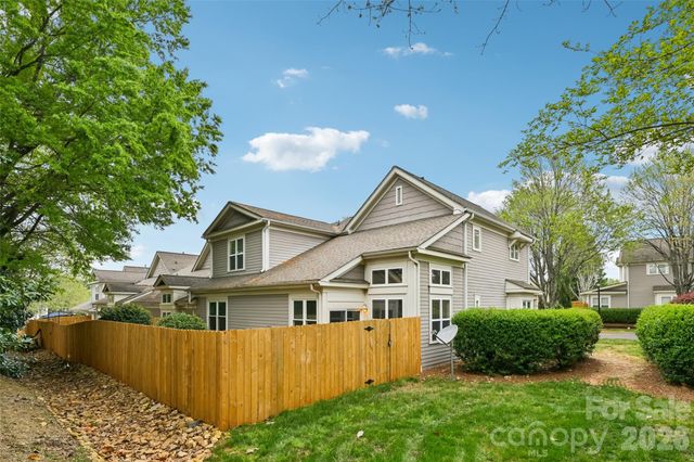 7916 Village Harbor Drive, Cornelius, NC 28031