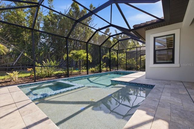 2110 E 6TH STREET W, Palmetto, FL 34221