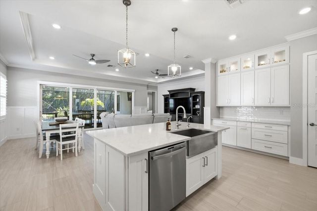 2110 E 6TH STREET W, Palmetto, FL 34221