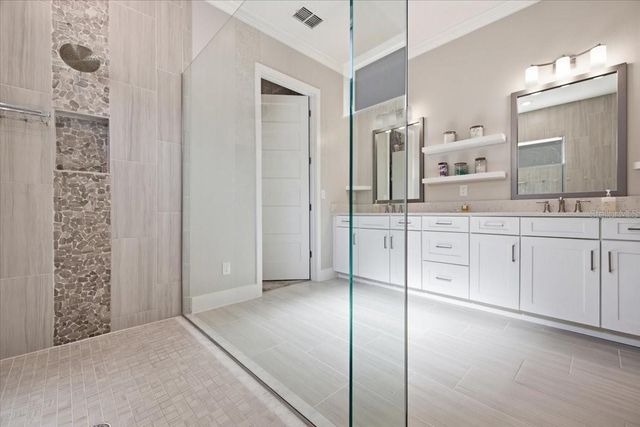 2110 E 6TH STREET W, Palmetto, FL 34221