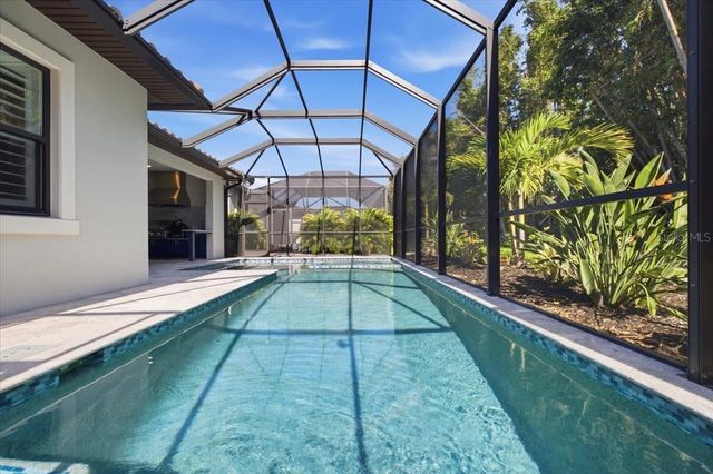 2110 E 6TH STREET W, Palmetto, FL 34221