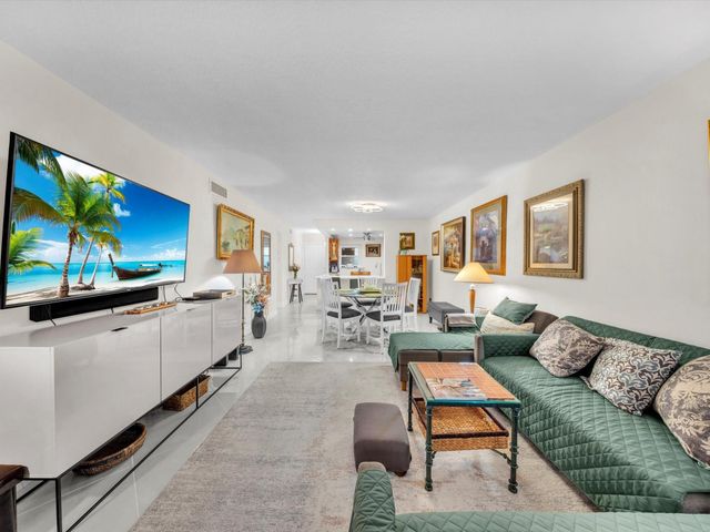 2515 NE 1st Court 314, Boynton Beach, FL 33435