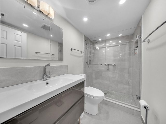 2515 NE 1st Court 314, Boynton Beach, FL 33435