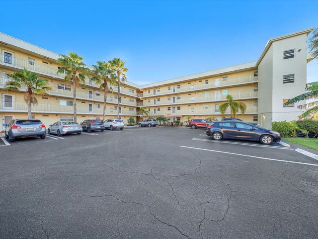 2515 NE 1st Court 314, Boynton Beach, FL 33435