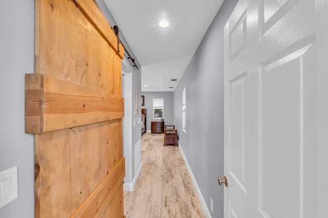 5440 NW 77th Terrace, Coral Springs, FL 33067