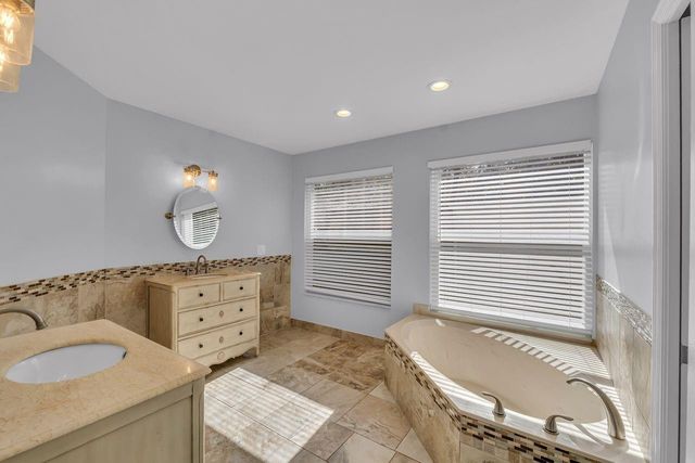 5440 NW 77th Terrace, Coral Springs, FL 33067