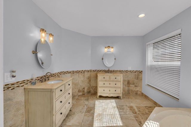 5440 NW 77th Terrace, Coral Springs, FL 33067