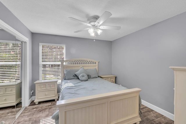 5440 NW 77th Terrace, Coral Springs, FL 33067